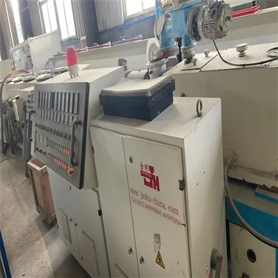 二手PVC塑料管材挤出机